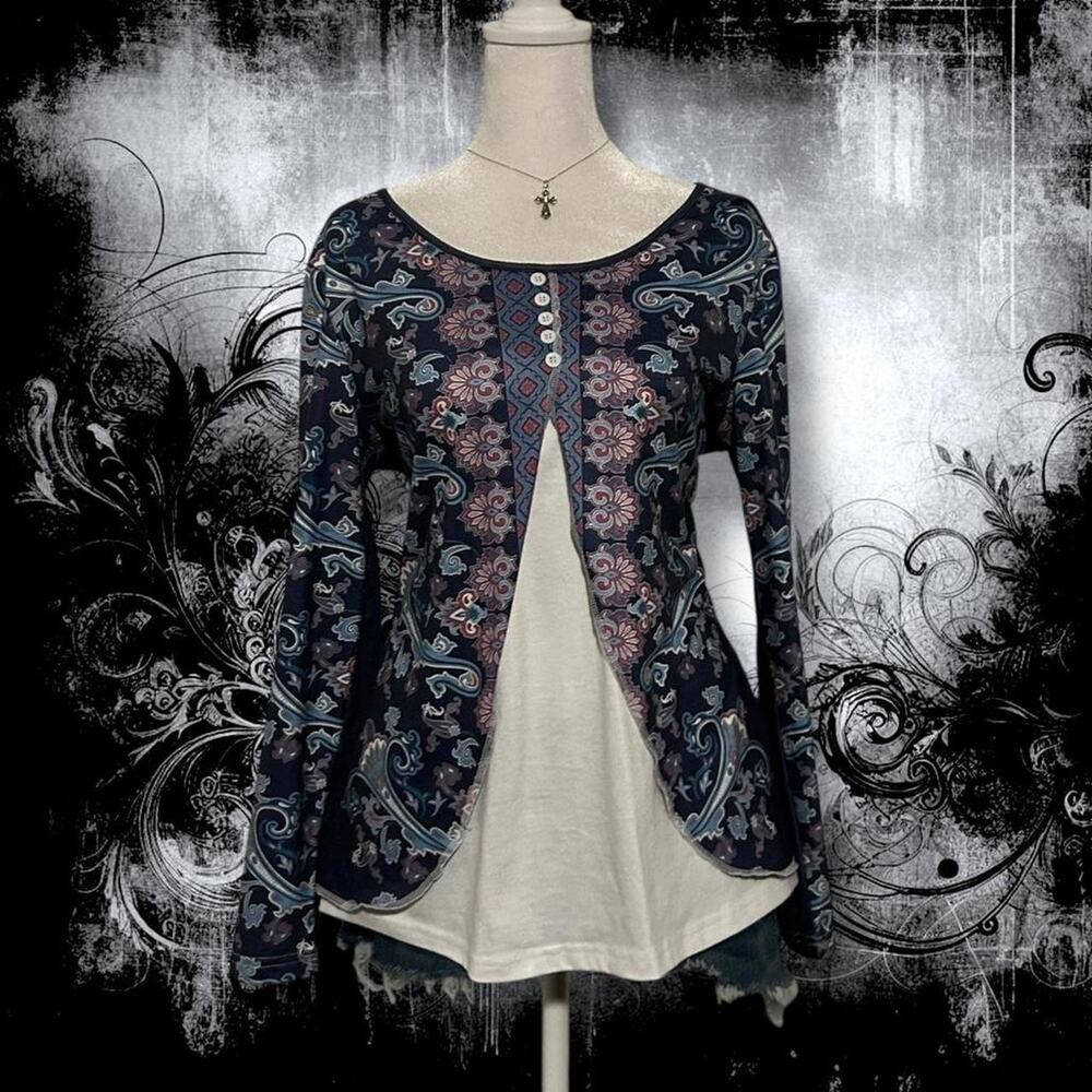 Oceanic aqua blue toned baroque paisley floral henley top